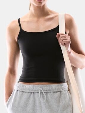 💛 Aritzia’s “Golden” - BUTTER Essential Cami